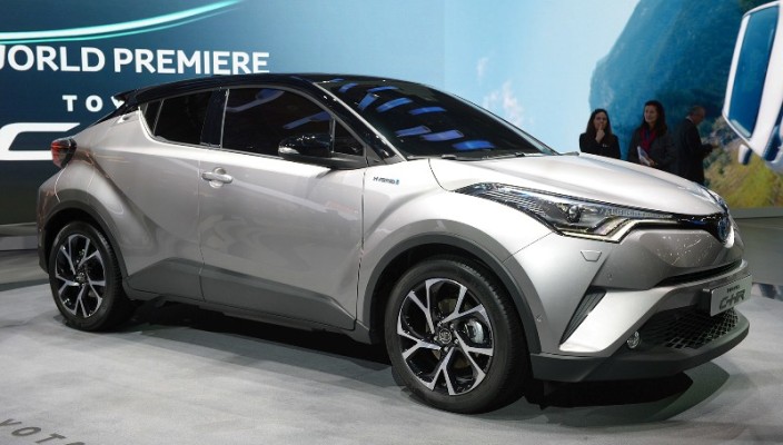Тоета C-HR представили в Париже